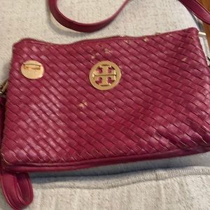 Sweet little Tory Burch cross body. Purple hue